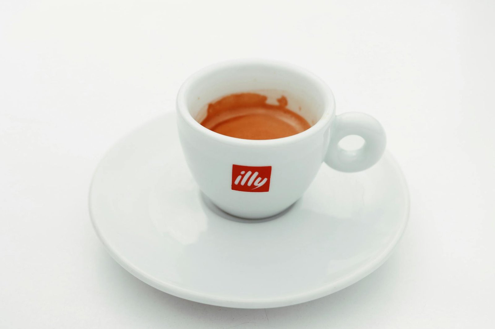 The Complete Illy Coffee Review — Is It Worth It?